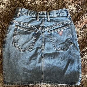 GUESS DENIM SIZE 29 Y2K BABE DENIM SKIRT
